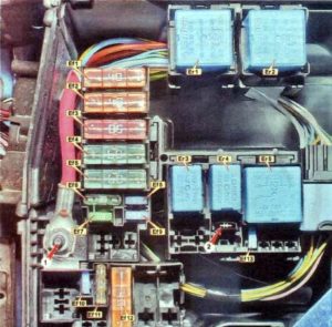 Fuse Box Diagram Dacia Renault Logan 2 And Relay With Assignment And fuse-box-diagram-dacia-renault-logan-2-and-relay-with-assignment-and