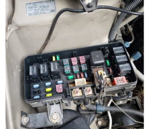 Fuse box diagram Honda Odyssey 2G (Ra6 - Ra9) and relay with assignment