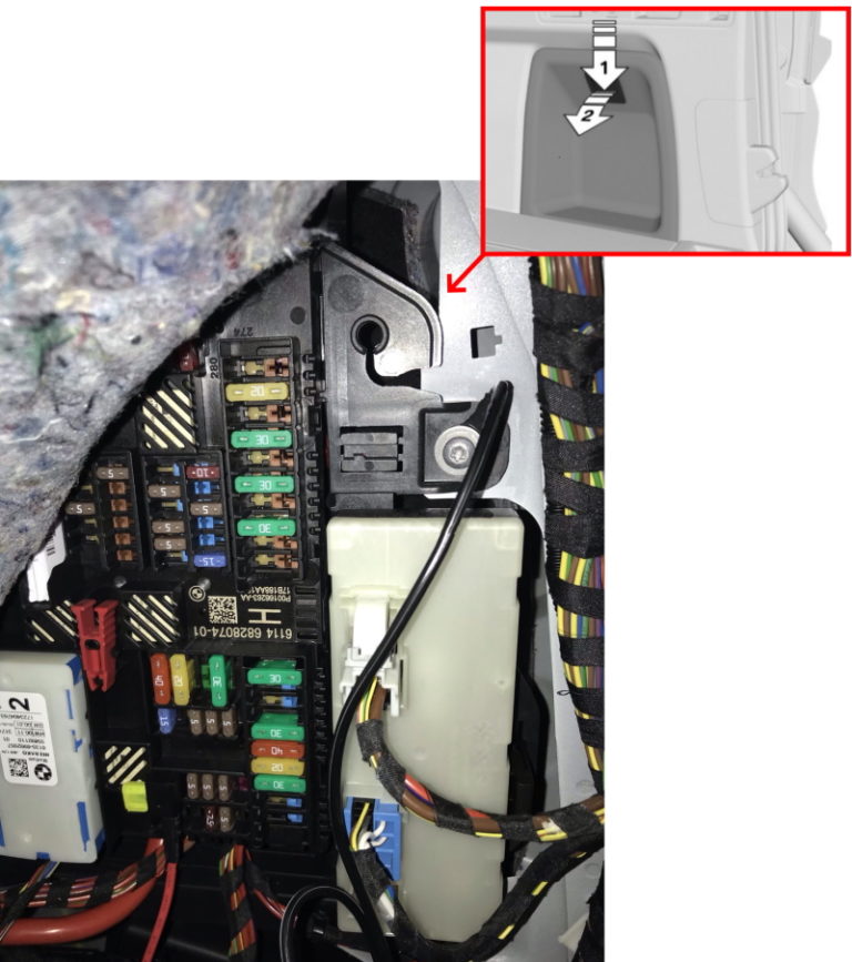 Fuse box diagram BMW X3 G01 and relay with assignment and location