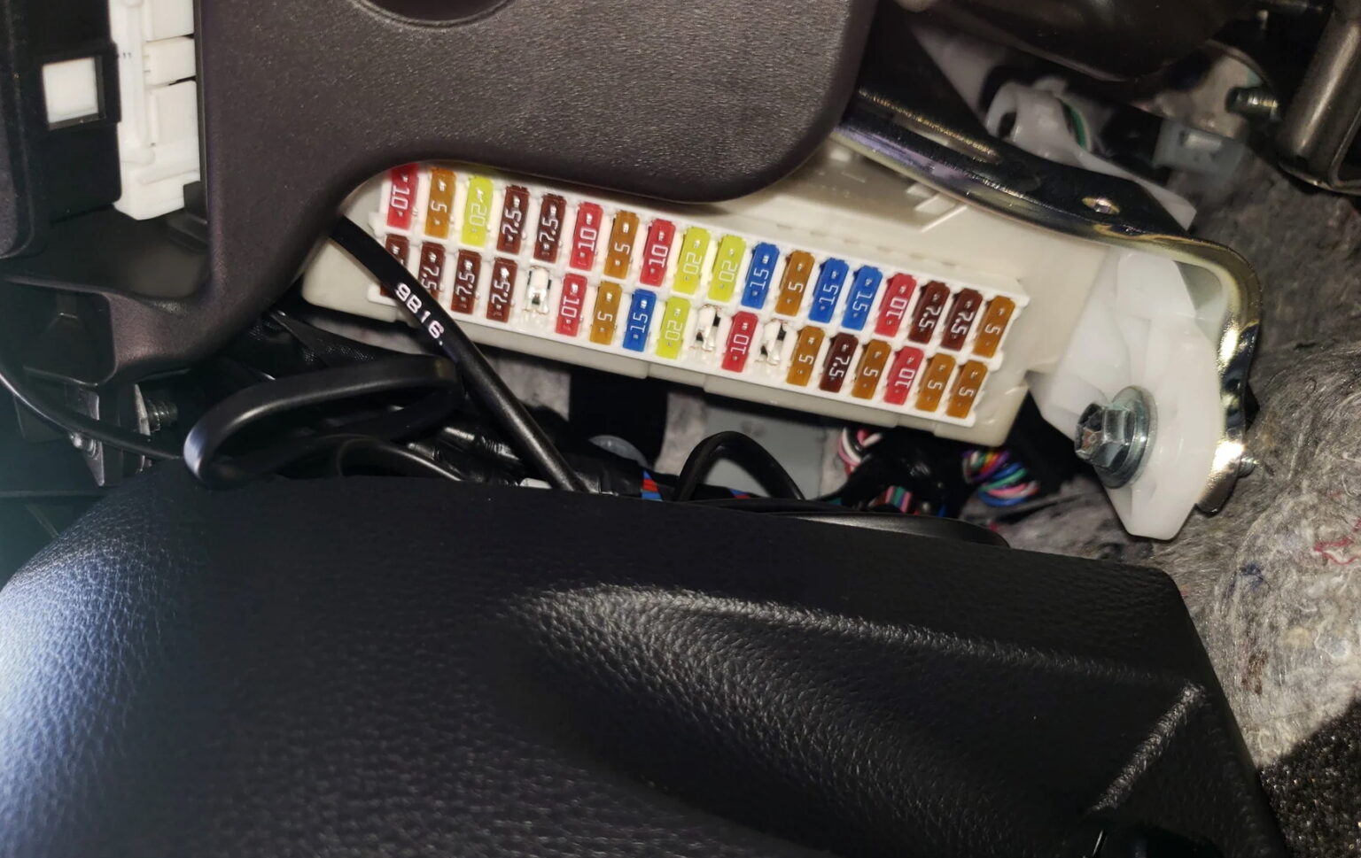 Corolla E210 Fuse Box:  Diagram & Troubleshooting Tips (2019) - 7mj230h