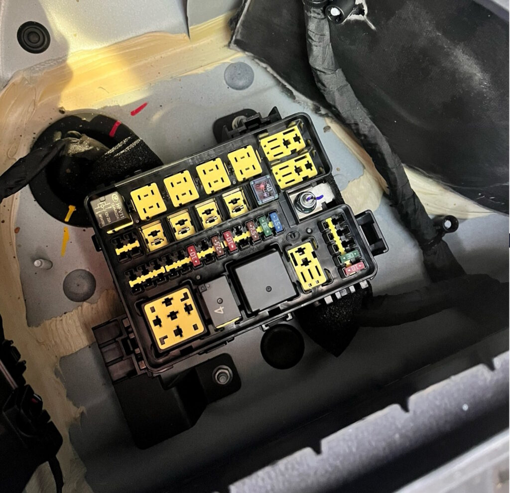 Fuse box Haval H3