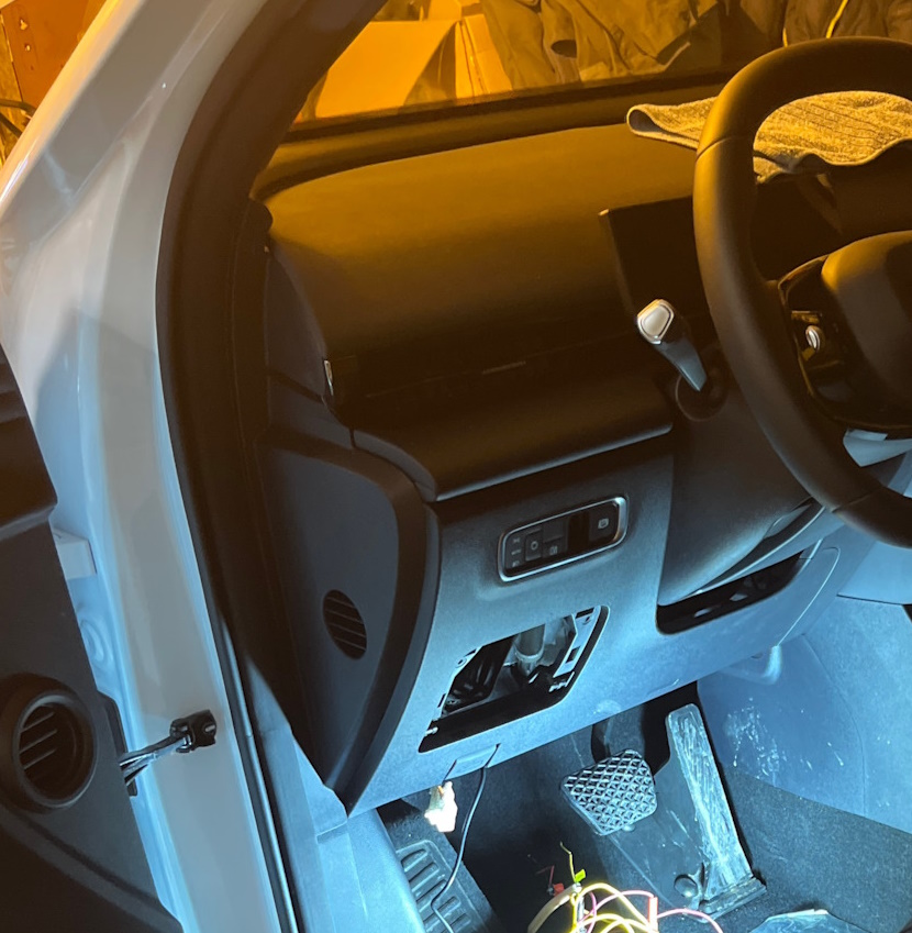 Location fuse box in C7