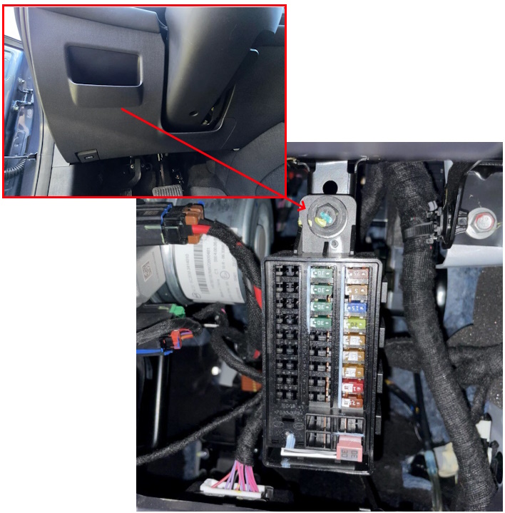 Location fuse box in salon