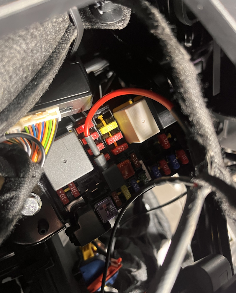 fuse box omoda c7